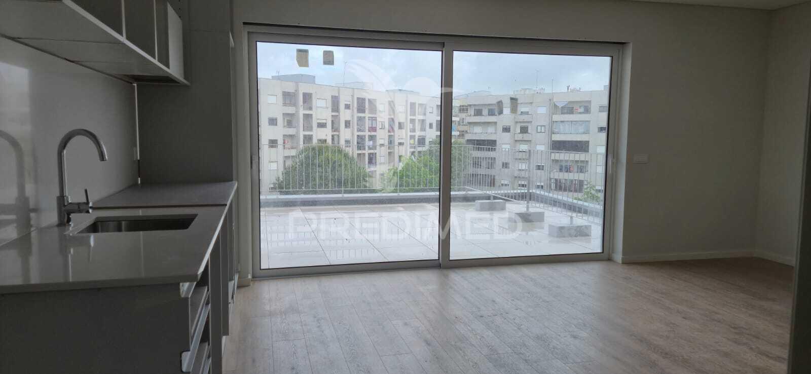 Empreendimento com apartamento t2 em s.vicente, braga