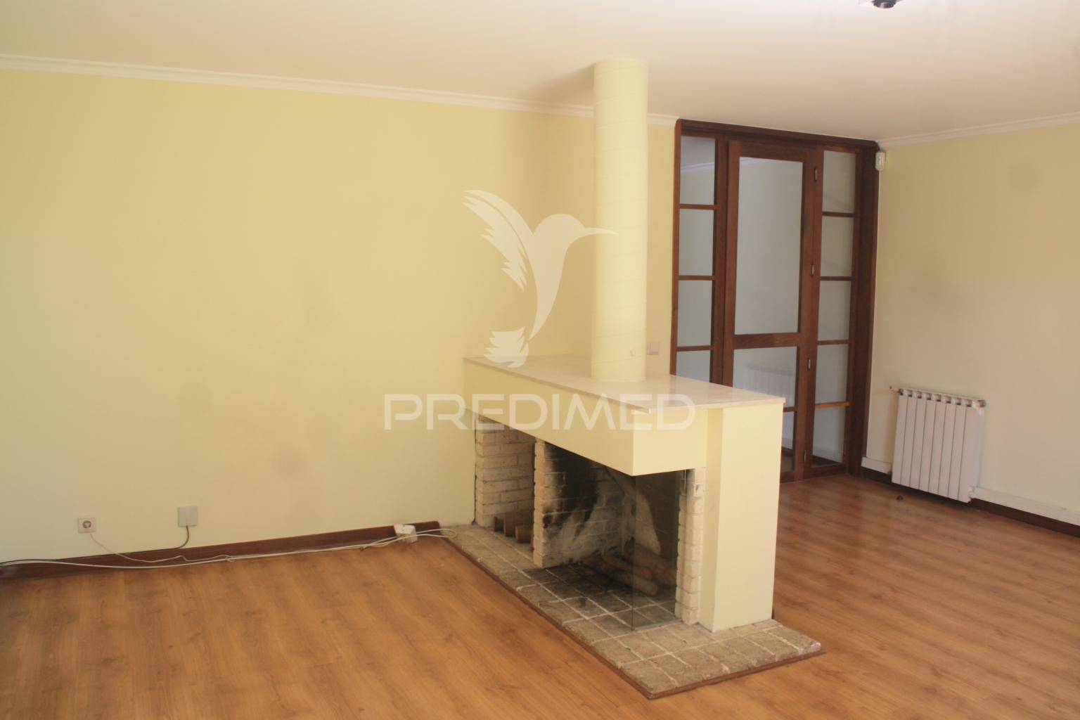 Excelente moradia t3 bom estado