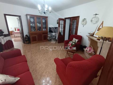 Moradia t3 em vila boim – conforto e tradição no coração do alentejo