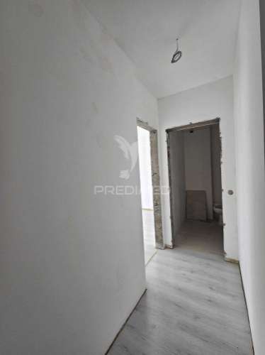 Vende-se apartamento t2 remodelado em setúbal