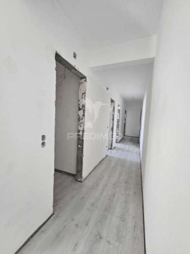 Vende-se apartamento t2 remodelado em setúbal