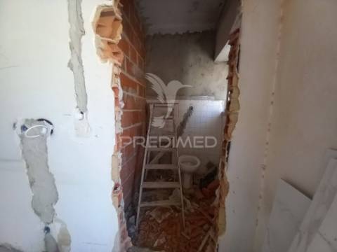 Vende se t2 liceu/vanicelos setúbal 255000€