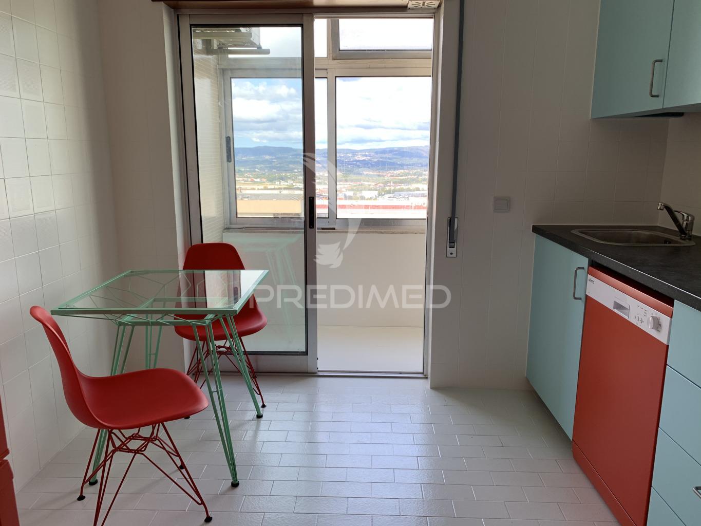 Apartamento t3+1  no coração de braga – ideal para investimento ou habitação pró
<!DOCTYPE html>
<html lang=