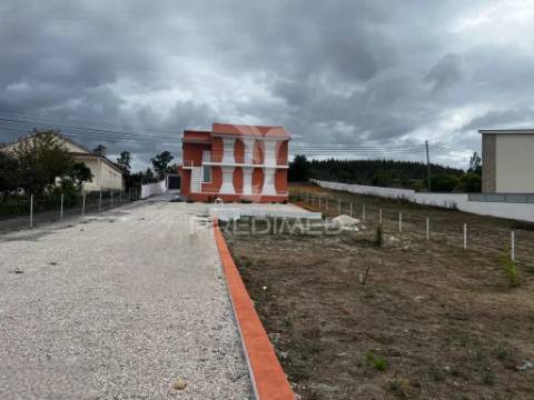 Moradia isolada t6-terreno 1.233m2-granja ulmeiro, soure, coimbra