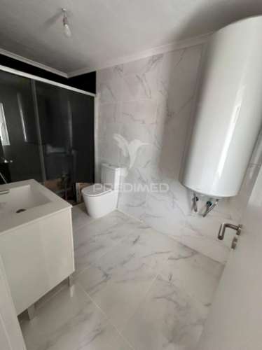 Moradia isolada t6-terreno 1.233m2-granja ulmeiro, soure, coimbra
