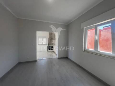 Moradia isolada t6-terreno 1.233m2-granja ulmeiro, soure, coimbra