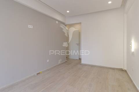 Apartamento t3-  remodelação completa  - 280.000 € - seixal - arrentela