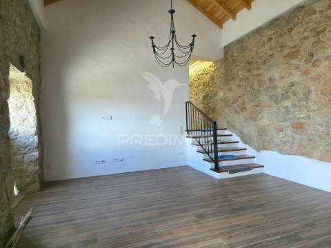 Moradia t3 – chãos, alcobertas, serra dos candeeiros