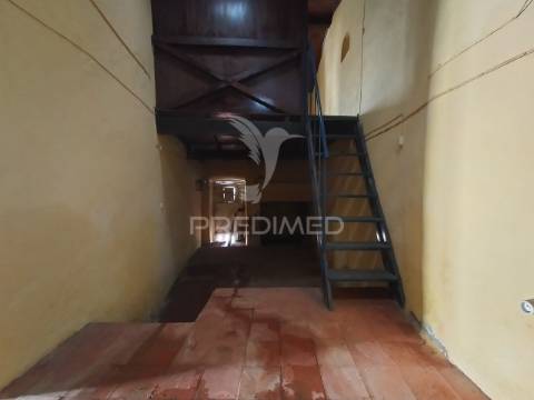 Alentejo moradia para recuperar em vaiamonte
