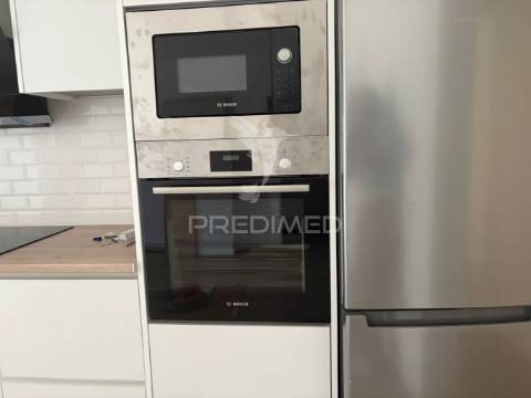 Apartamento t2 na zona histórica do seixal - frente ribeirinha