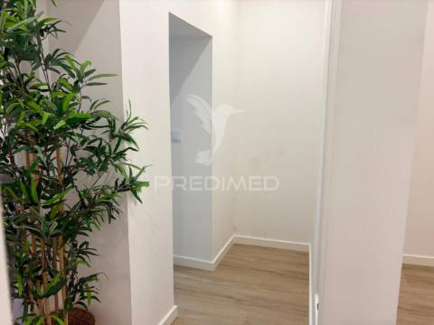 Apartamento t2 na zona histórica do seixal - frente ribeirinha