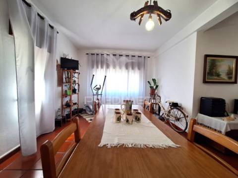 Apartamento t4, golegã