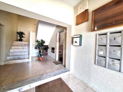 Apartamento t4, golegã