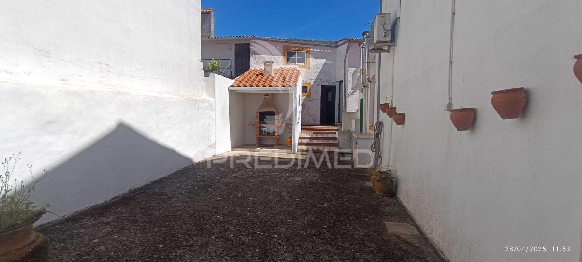 Moradia t4 à venda em arez, nisa – espaço, conforto e tranquilidade!