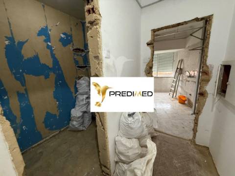 T2 remodelado na amadora