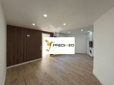T2+1 remodelado na santa iria da azóia
