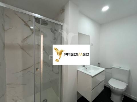 T2+1 remodelado na santa iria da azóia