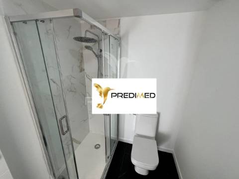 T2+1 remodelado na santa iria da azóia