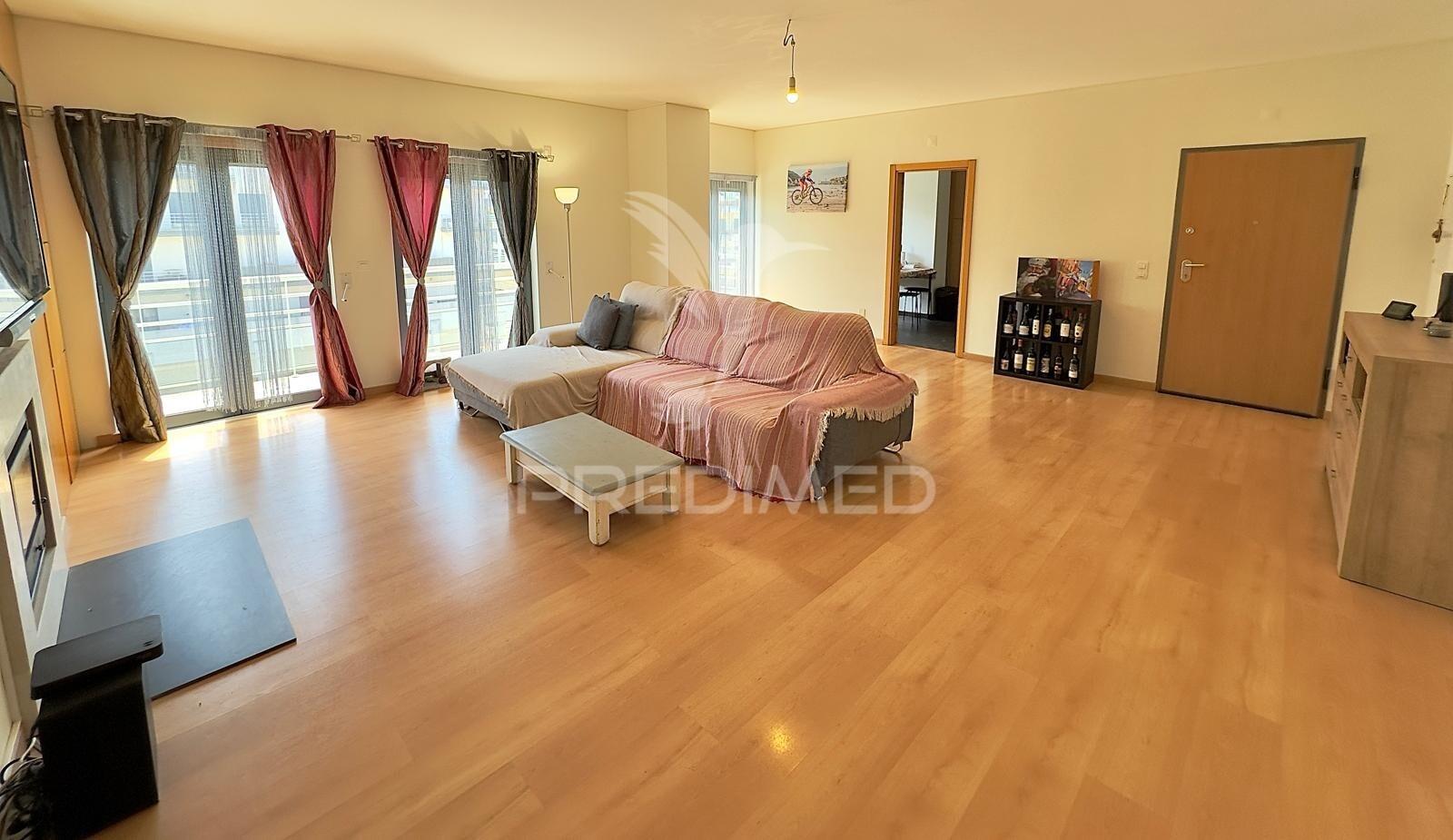 Apartamento t3 com vista mar na quinta do meio