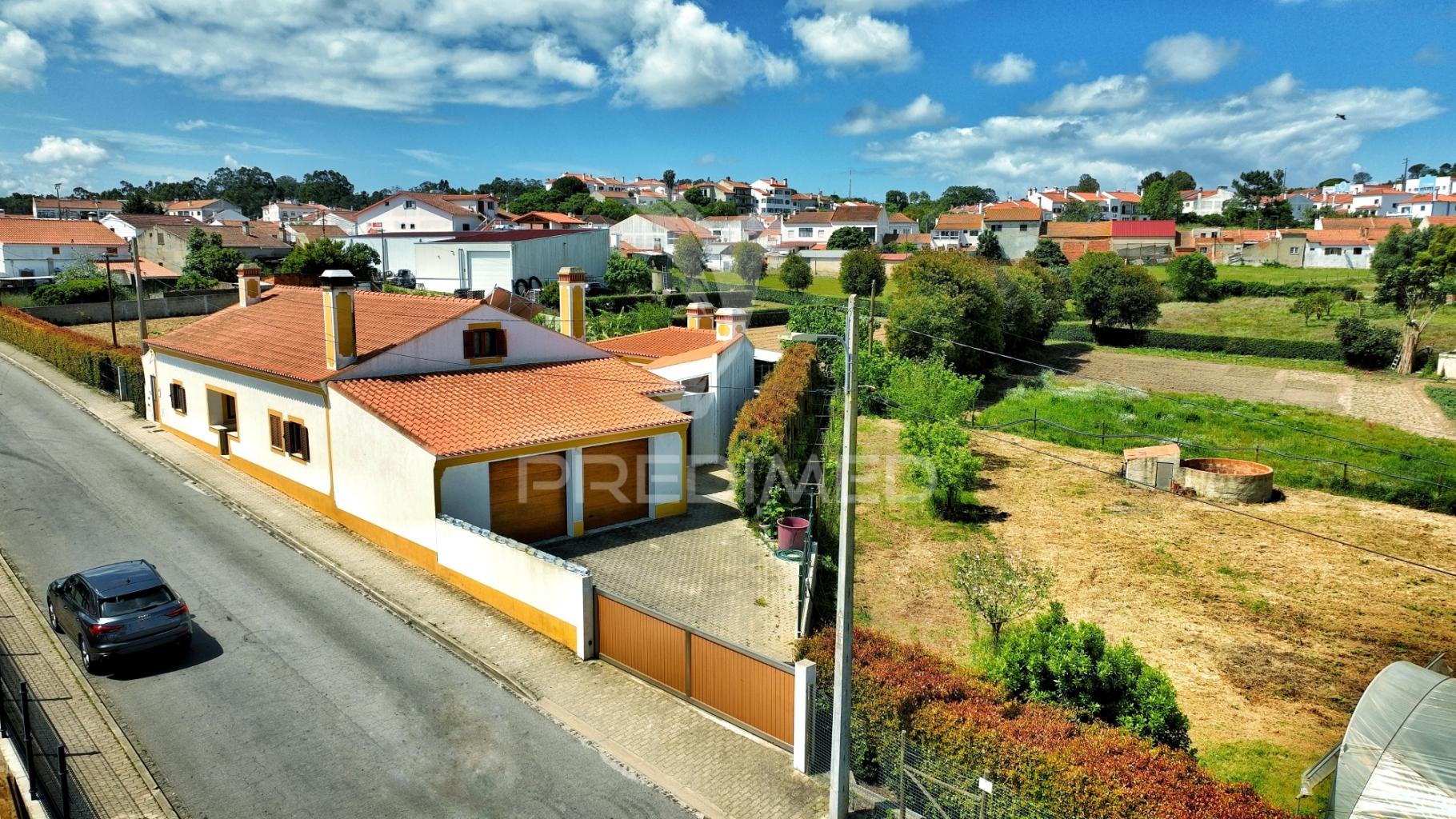 Moradia t4 e terreno com 4087 m2