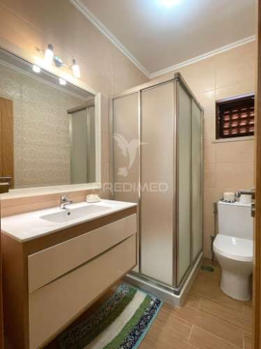 Moradia t4 e terreno com 4087 m2