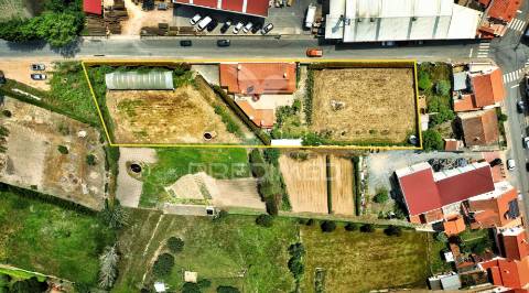 Moradia t4 e terreno com 4087 m2