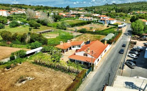Moradia t4 e terreno com 4087 m2