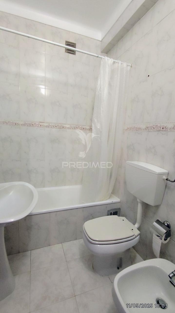 Apartamento t2 com vista rio e parque urbano josé afonso – baixa da banheira