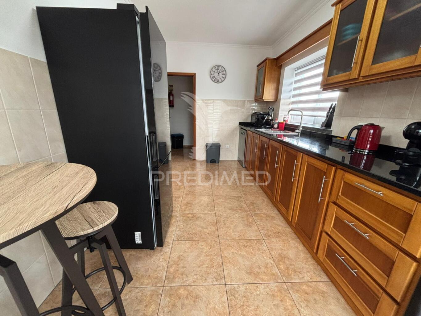 Apartamento t3 com vista mar – porto martins