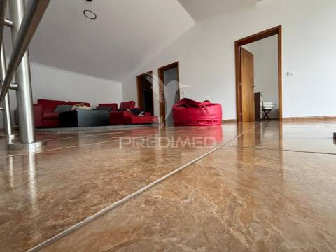 Apartamento t3 com vista mar – porto martins