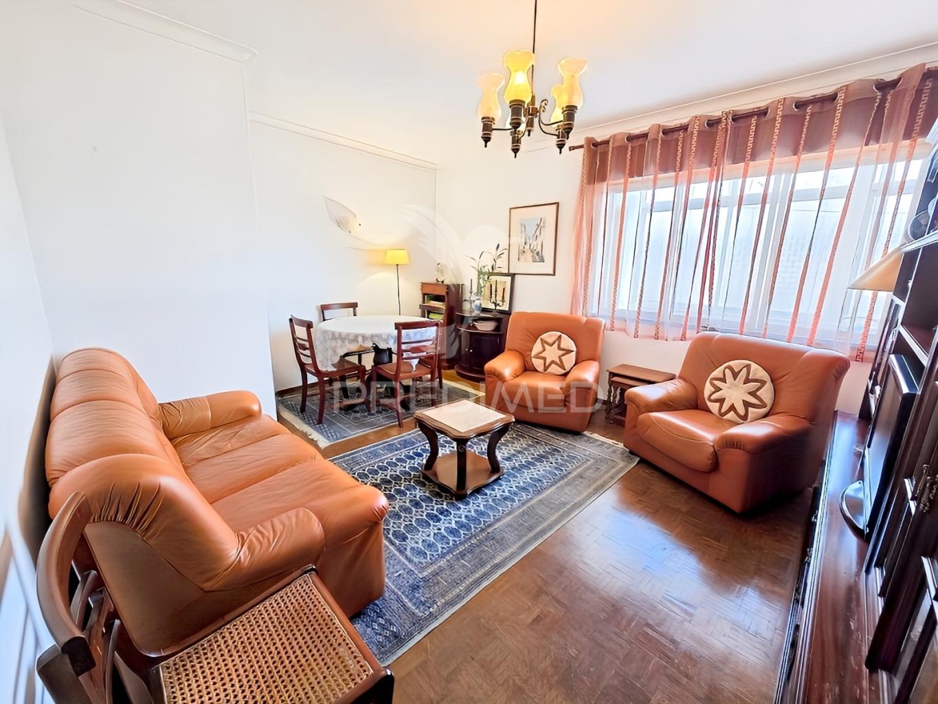 Apartamento t4, em alvor