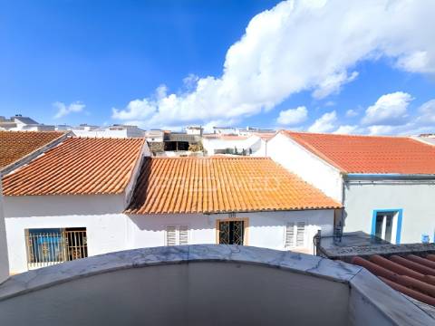 Apartamento t4, em alvor