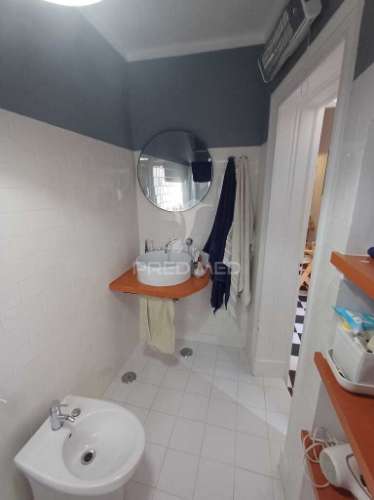 Magnifico t2 com logradouro privado no centro de lisboa