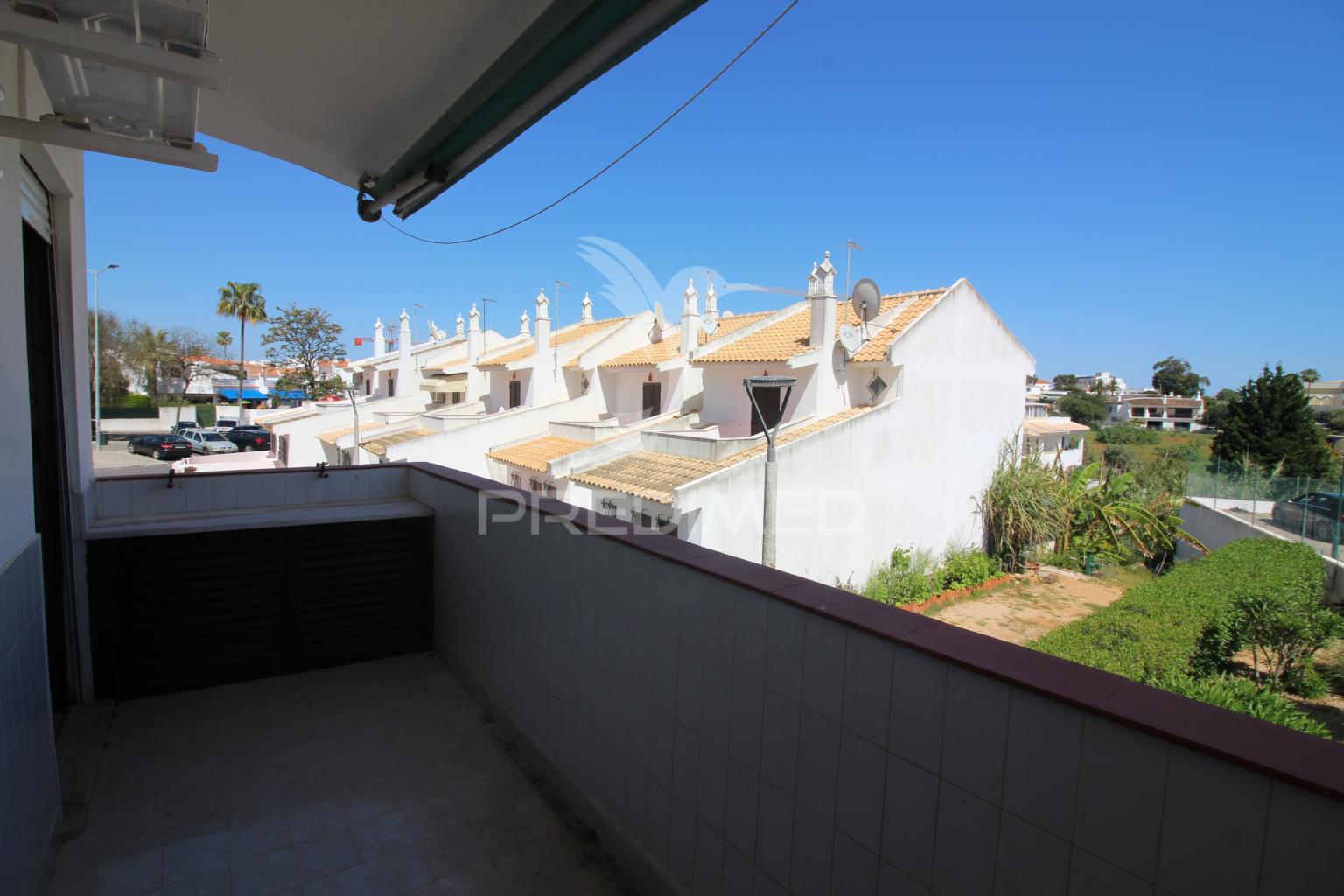 T1 amplo perto da praia