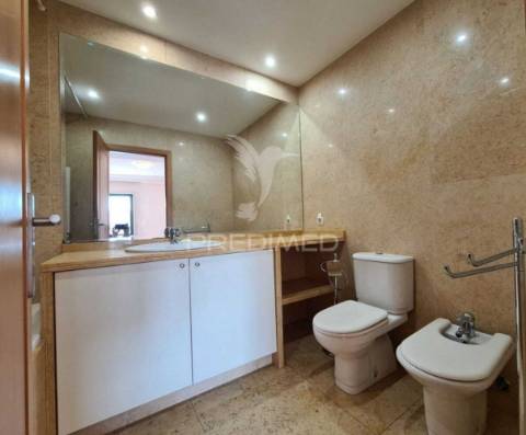 Arrenda-se apartamento t2, condomínio fechado, santo ovídio
