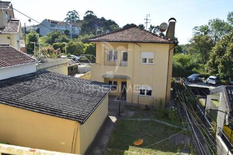 Moradia independente em pedroso