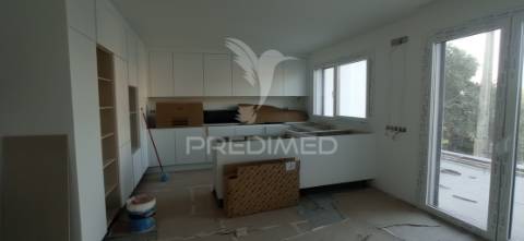 Fantástica moradia no bairro alto das eiras - em construção