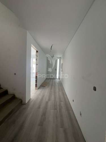 Fantástica moradia no bairro alto das eiras - em construção