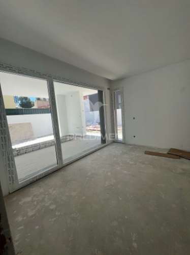 Fantástica moradia no bairro alto das eiras - em construção