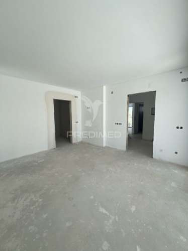 Fantástica moradia no bairro alto das eiras - em construção