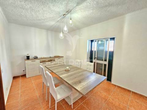 Moradia t3 com garagem em messejana