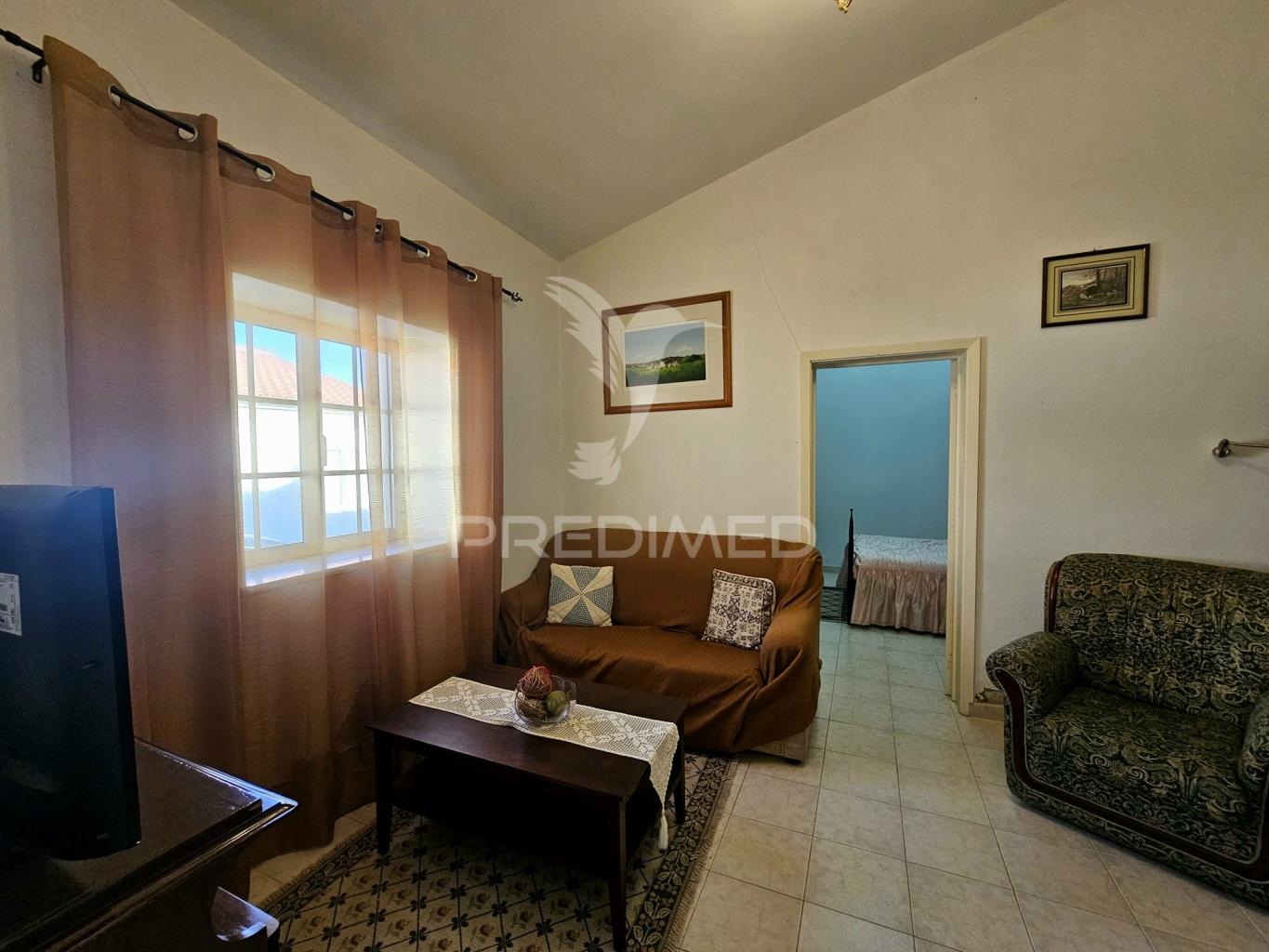 Moradia t2 + 1 em casével, castro verde