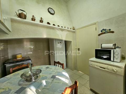 Moradia t2 + 1 em casével, castro verde