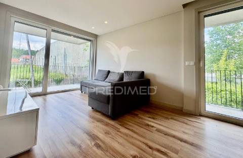 Apartamento t1 "semi - novo" - próximo à universidade