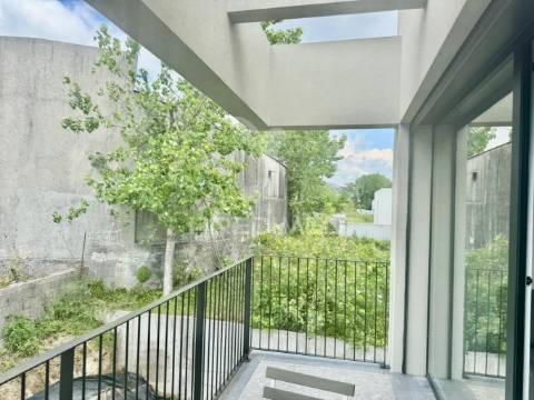 Apartamento t1 "semi - novo" - próximo à universidade