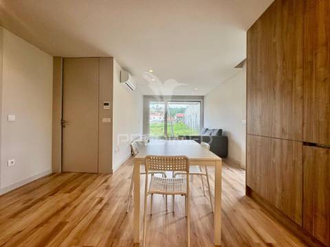 Apartamento t1 "semi - novo" - próximo à universidade