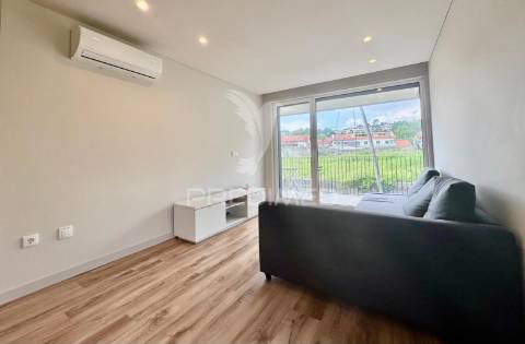 Apartamento t1 "semi - novo" - próximo à universidade