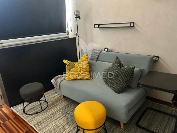 Vende-se estúdio próximo ao polo universitário