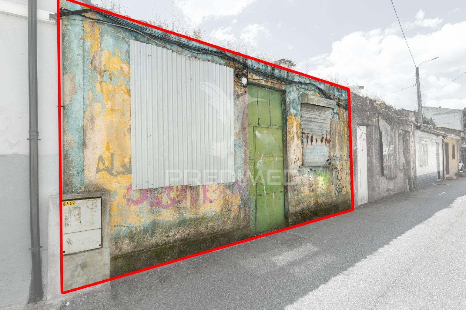 Moradia terrea em ruína - s. vitor, braga (ruína)