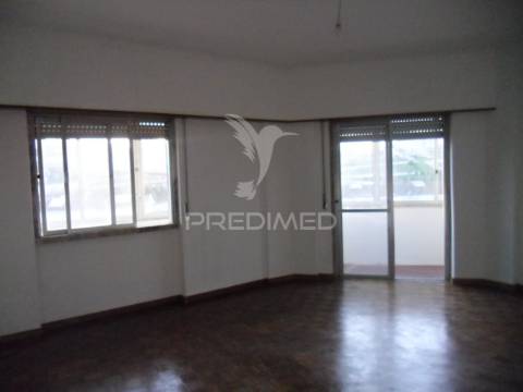 Apartamento no cacem